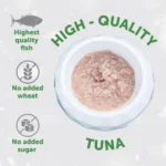 Wet food topper with high-quality tuna for adult white-coated dogs